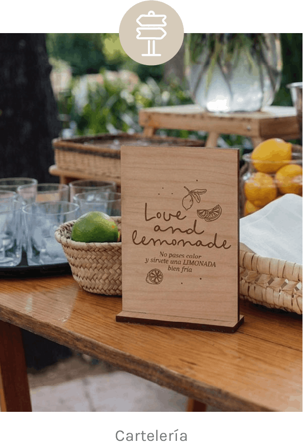 Carteles de madera para decorar rincones de la boda de la colecci&oacute;n Journey